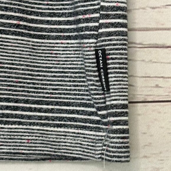 🦃 Ocean Current Grey White Striped Shirt Boys Large - Picture 5 of 6